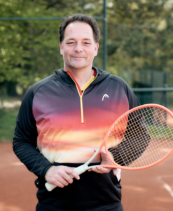 1997 übernahm er das Traineramt beim TC Hösel. Die 1. Herren spielte in der Bezirksklasse D. Mit Christoph ging es sportlich nicht nur nach oben (1.Verbandsliga, Herren30 Niederheinliga), sondern auch die Nachwuchstalente nahmen stetig zu.